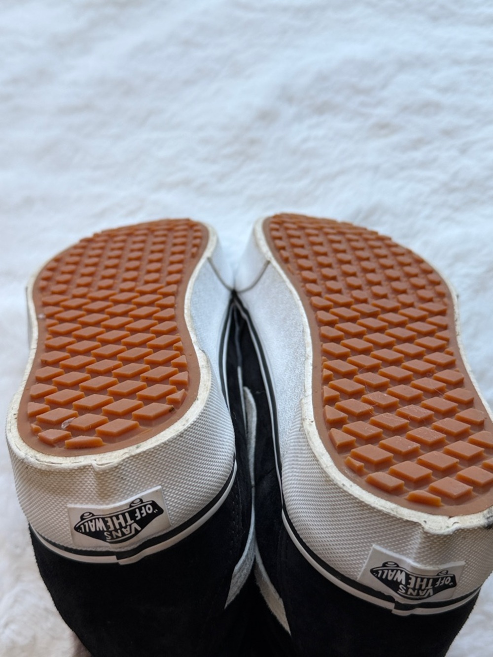 Vans Black Suede SK8-Hi Platform Sneakers Faux Fur Collar Womens 8.5 - Picture 7 of 9